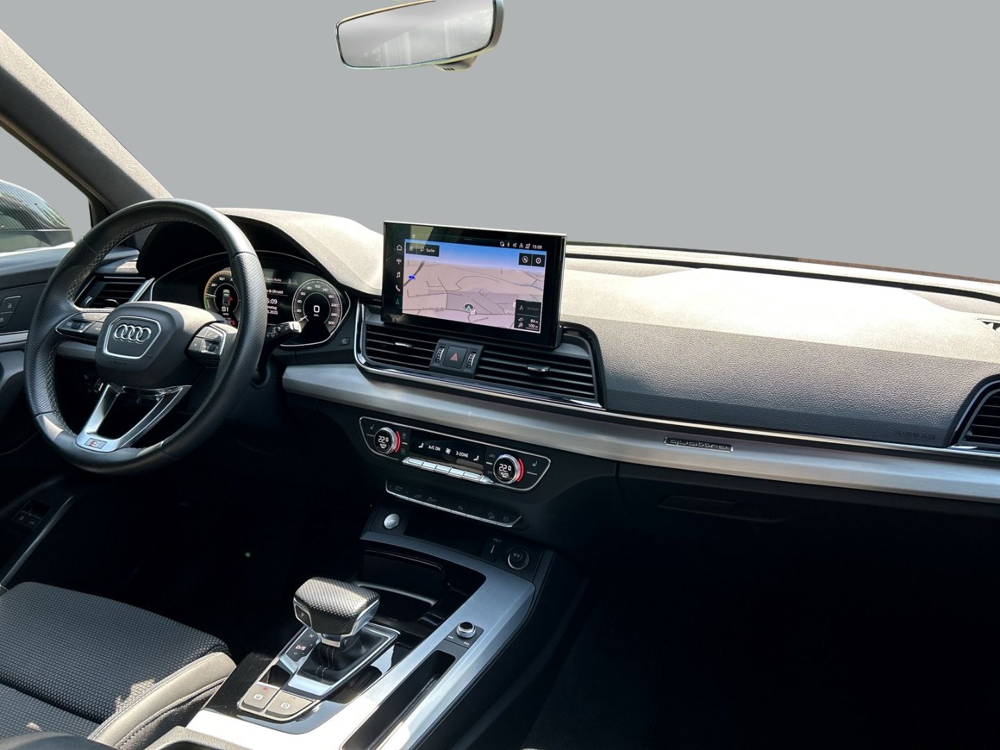 Fahrzeugabbildung Audi Q5 55 TFSI e quattro S line MATRIX LED AHK