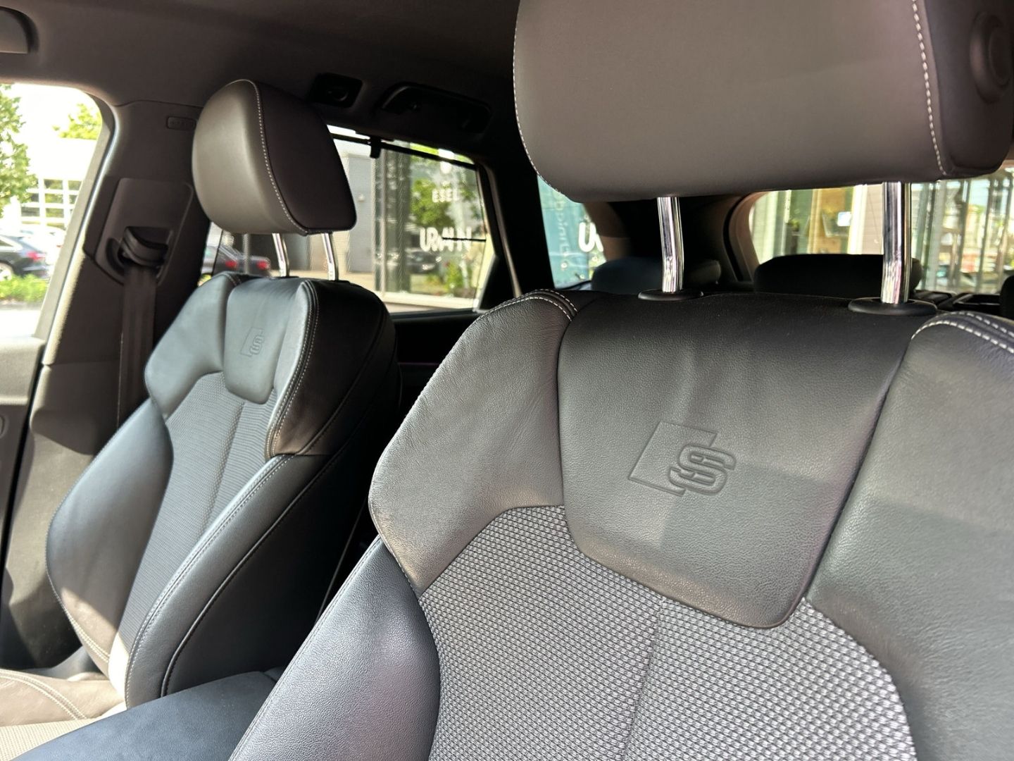 Fahrzeugabbildung Audi Q5 55 TFSI e quattro S line MATRIX LED AHK