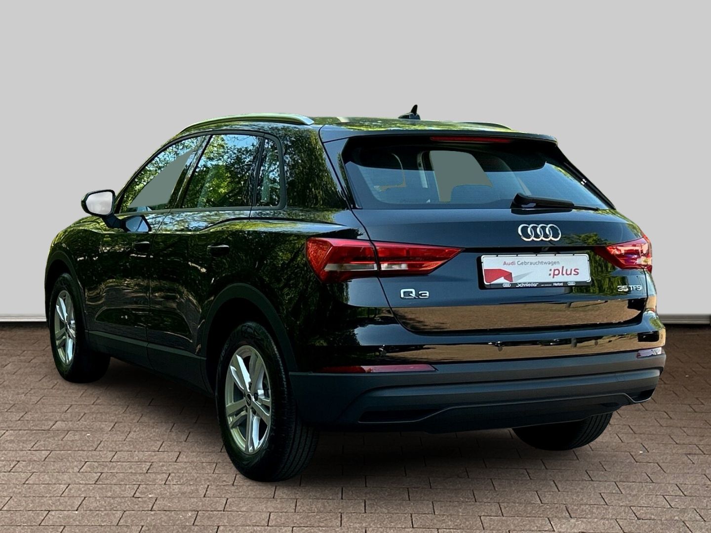 Fahrzeugabbildung Audi Q3 35 1.5 TFSI S tronic LED Kamera Keyless Carpl