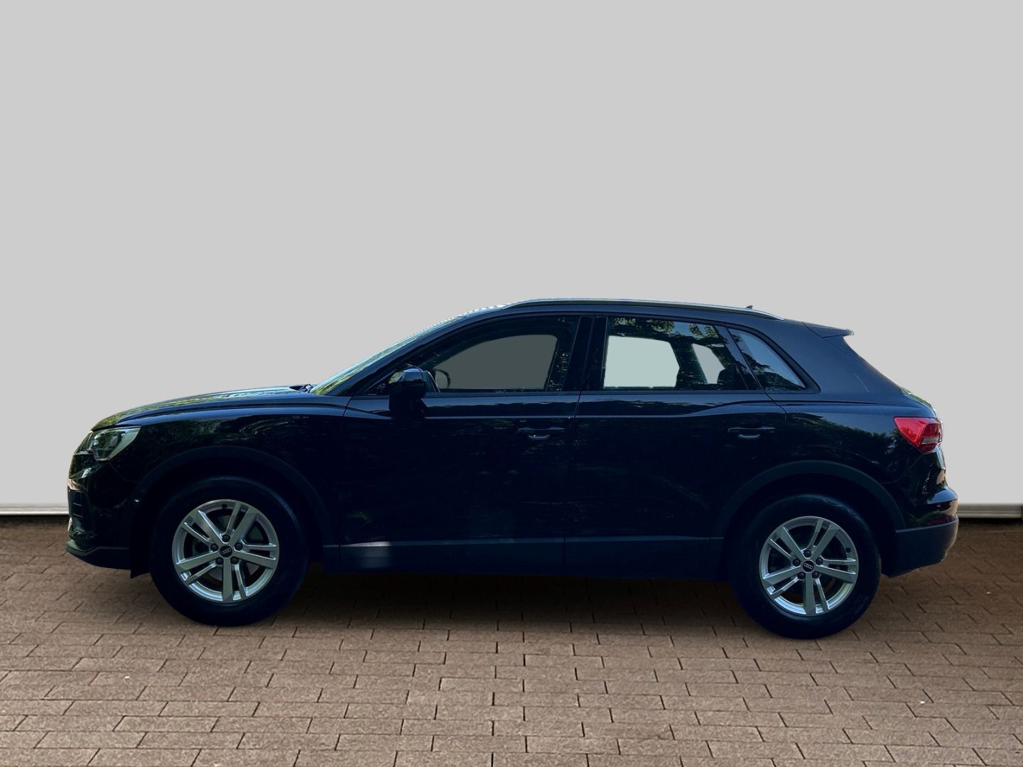 Fahrzeugabbildung Audi Q3 35 1.5 TFSI S tronic LED Kamera Keyless Carpl