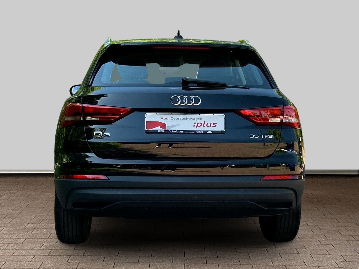 Fahrzeugabbildung Audi Q3 35 1.5 TFSI S tronic LED Kamera Keyless Carpl