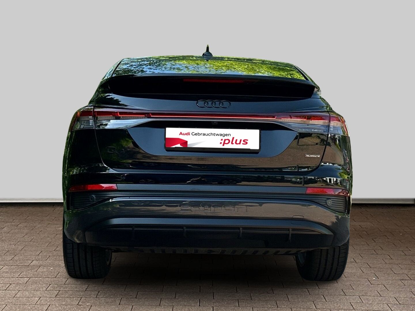 Fahrzeugabbildung Audi Q4 e-tron SPRTB 45 QUATTRO+LED+AHK+NAVI+KLIMAKOM
