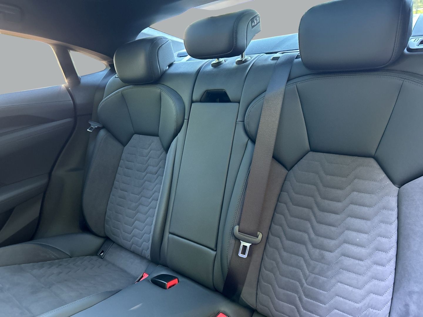 Fahrzeugabbildung Audi e-tron GT quattro Matrix LED Pano Kamera Alu 20