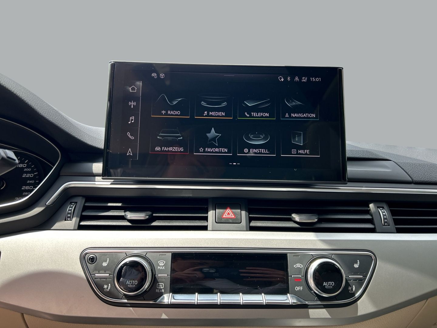 Fahrzeugabbildung Audi A4 40 quattro 2.0 TDI Avant StandHZG AHK Navi Le