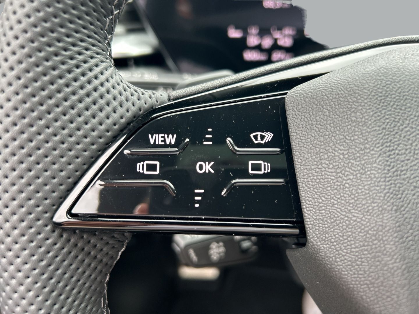 Fahrzeugabbildung Audi A5 AVANT e-HYBRID 220 kWLED+PANO,B&O,