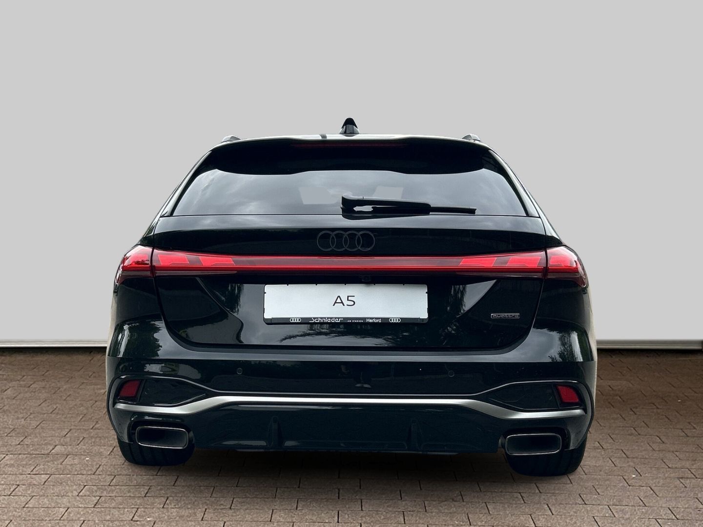 Fahrzeugabbildung Audi A5 Avant TFSI 3.0 quattro e-HYBRID 270 kW LED+HU