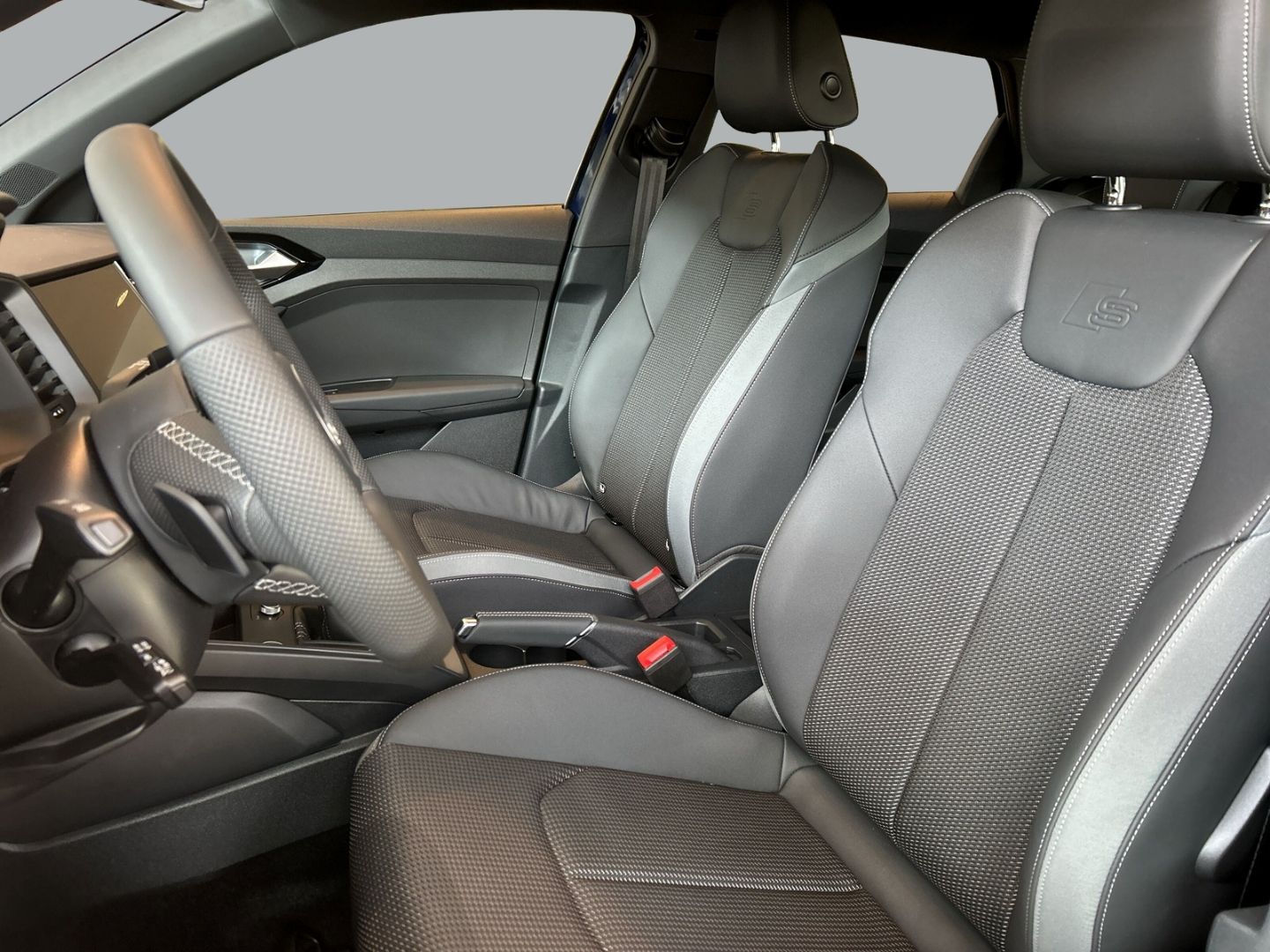 Fahrzeugabbildung Audi A1 SPORTB LED+LEDER+VIRTUAL+CARPLAY+SOUNDSYSTEM