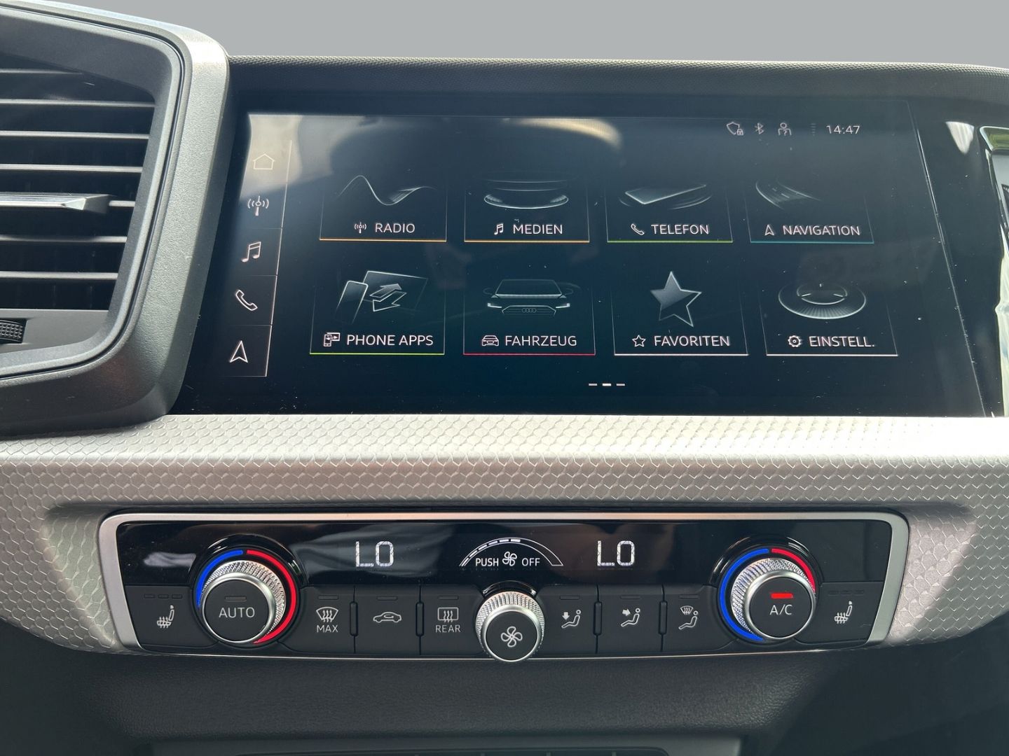 Fahrzeugabbildung Audi A1 SPORTB 40TFSI LED+NAVI+LEDER+CARPLAY+SOUNDSYS