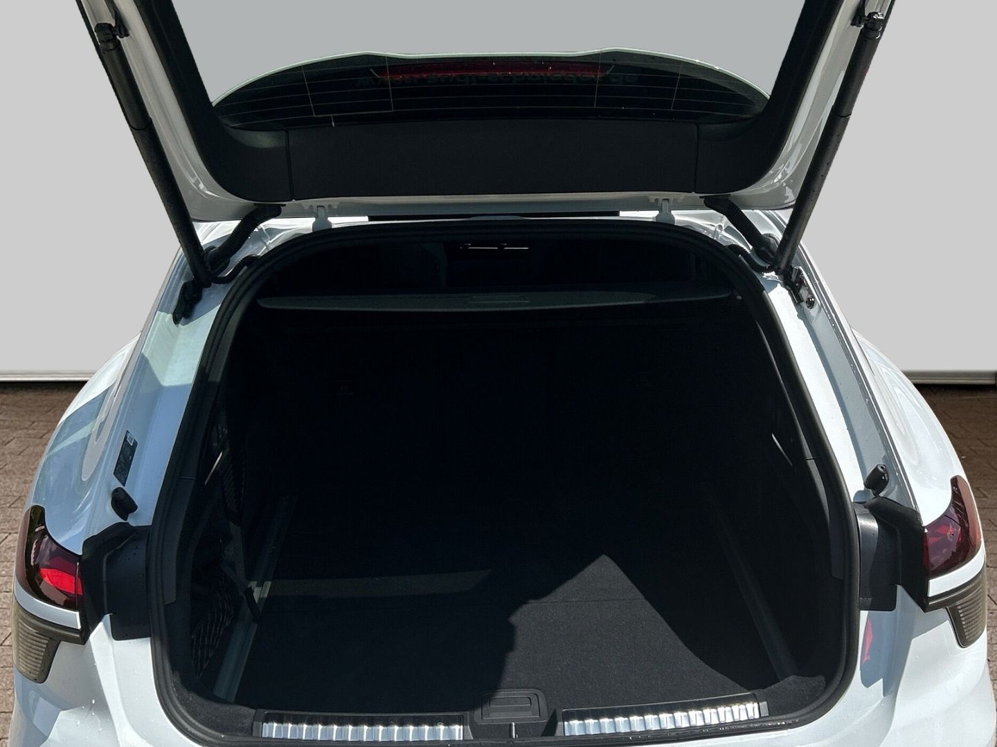 Fahrzeugabbildung Audi A6 AVANT TFSI 270 kW LED+TECH PRO+B&O+PANO+LUFT