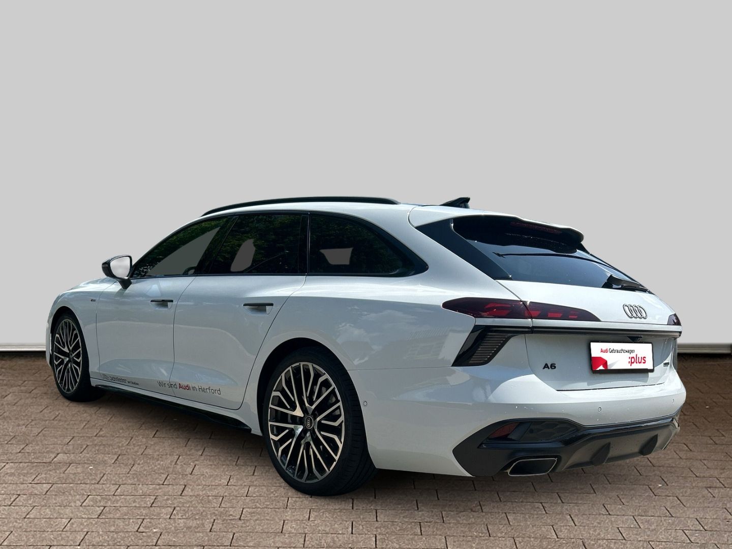 Fahrzeugabbildung Audi A6 AVANT TFSI 270 kW LED+TECH PRO+B&O+PANO+LUFT