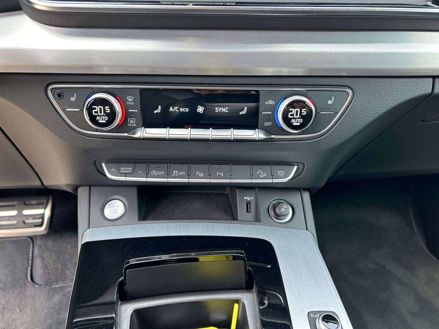 Fahrzeugabbildung Audi Q5 40 TDI LED+AHK+360°KAMERA+LEDER+VIRTUAL