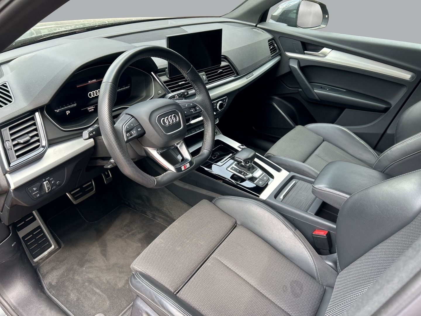 Fahrzeugabbildung Audi Q5 40 TDI AHK+LEDER+NAVI+VIRTUAL+360°KAMERA