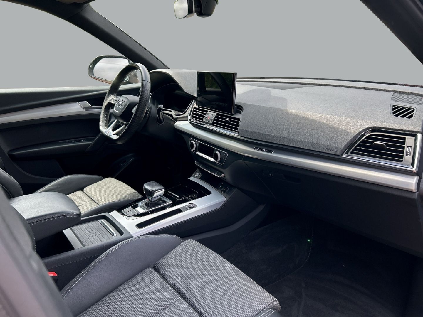 Fahrzeugabbildung Audi Q5 40 TDI AHK+LEDER+NAVI+VIRTUAL+360°KAMERA