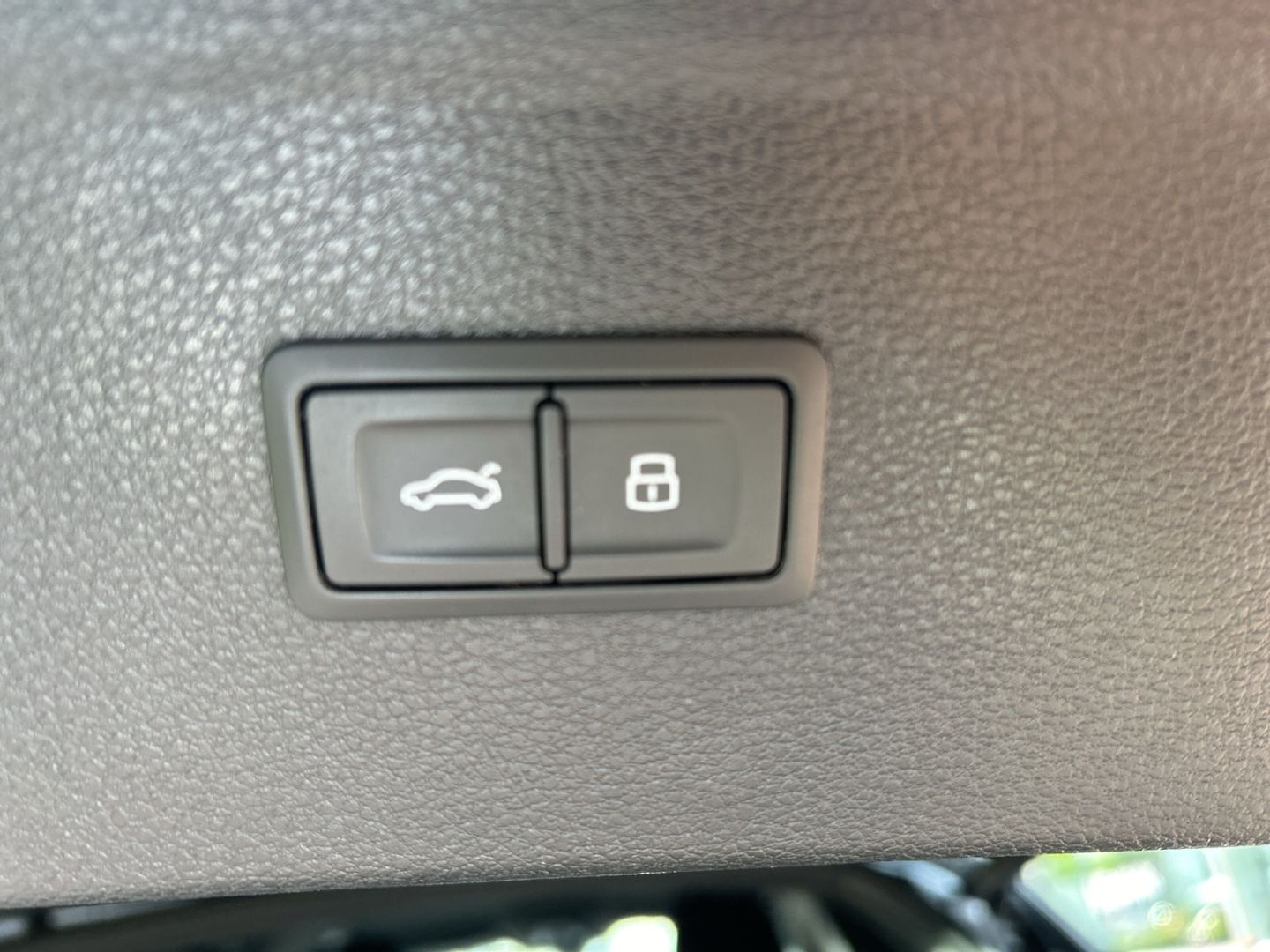 Fahrzeugabbildung Audi Q5 40 TDI AHK+LEDER+NAVI+VIRTUAL+360°KAMERA