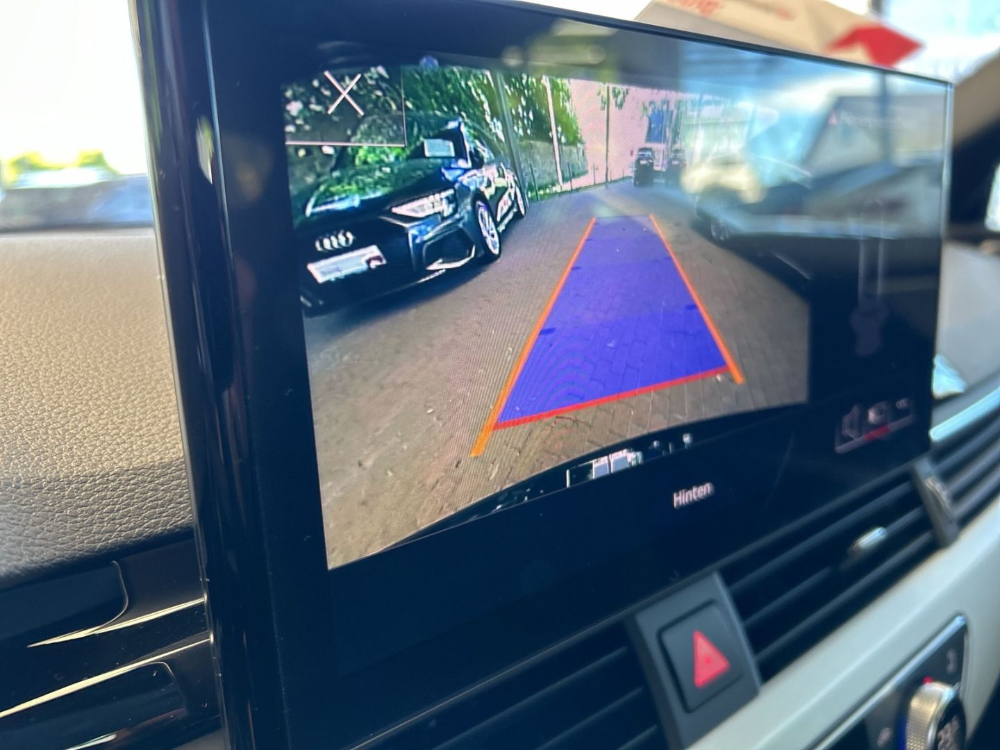 Fahrzeugabbildung Audi A5 Cabriolet 40 TFSI S-LINE+AHK+NAVI+LEDER+VIRTU