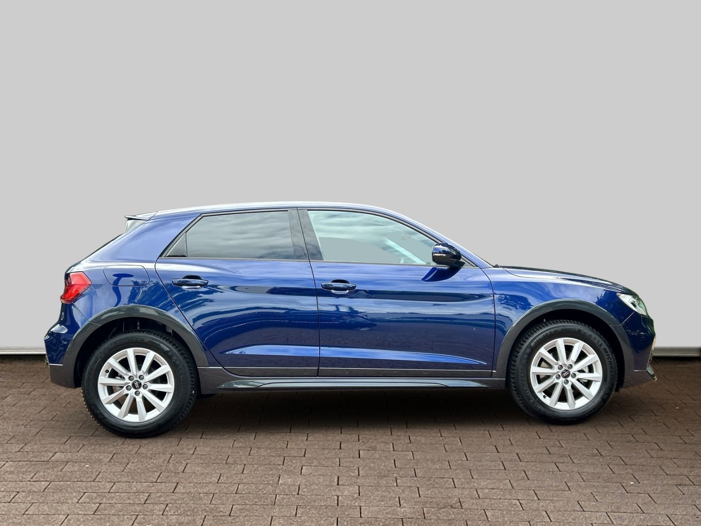 Fahrzeugabbildung Audi A1 allstreet 30 TFSI S tronic NAVI+LED+VIRTUAL+A