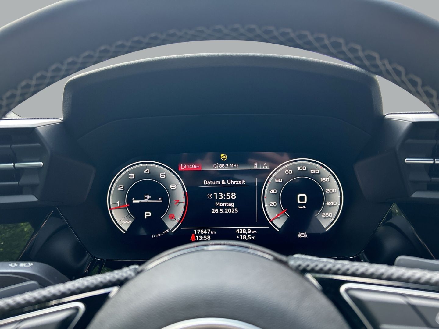 Fahrzeugabbildung Audi A3 Sportback 35 TFSI S line NAVI Rückfahrkamera