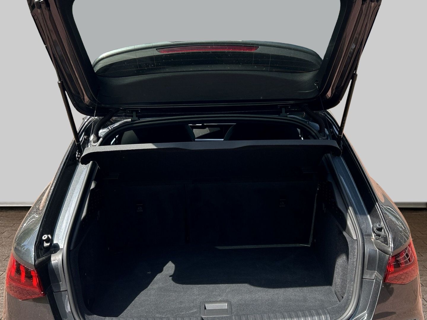 Fahrzeugabbildung Audi A3 Sportback 35 TFSI S line NAVI Rückfahrkamera