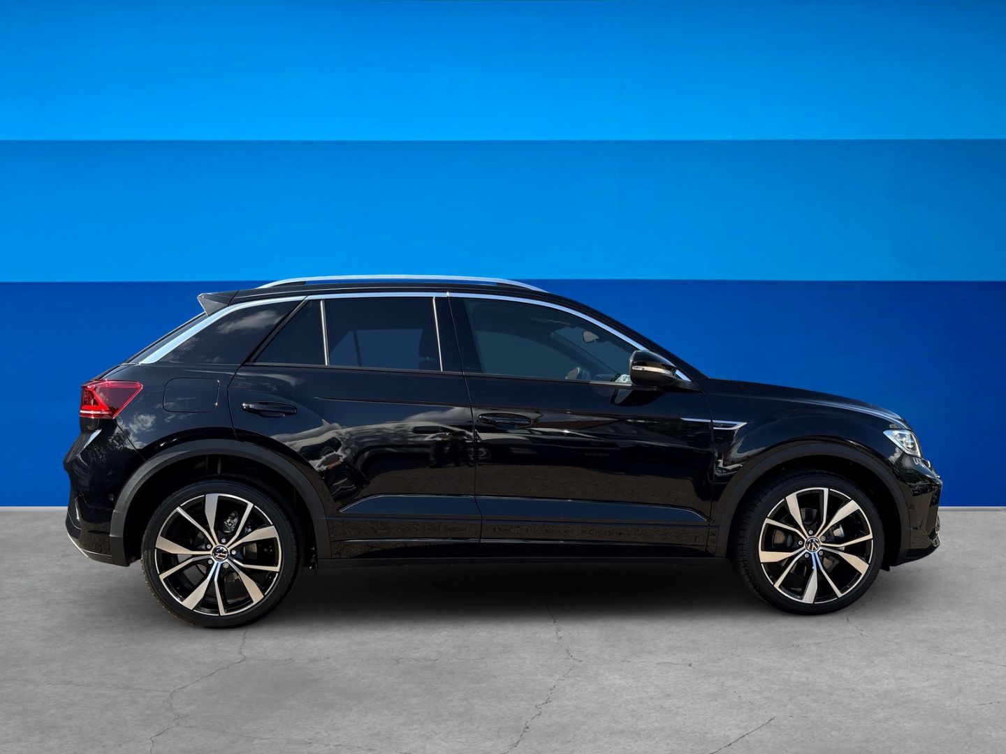 Fahrzeugabbildung Volkswagen T-Roc R-Line 2.0l TDI IQ.LIGHT AHK EASY OPEN