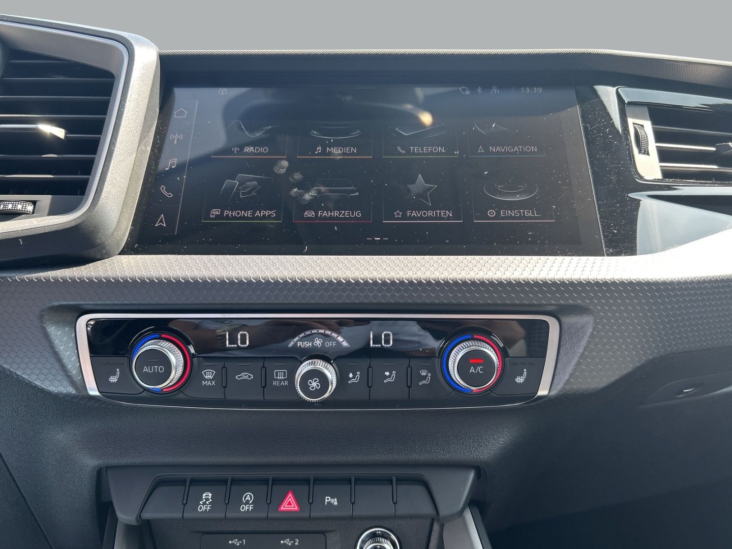 Fahrzeugabbildung Audi A1 ADVANCED 25 TFSI LED,SHZ,KAMERA,CARPLAY