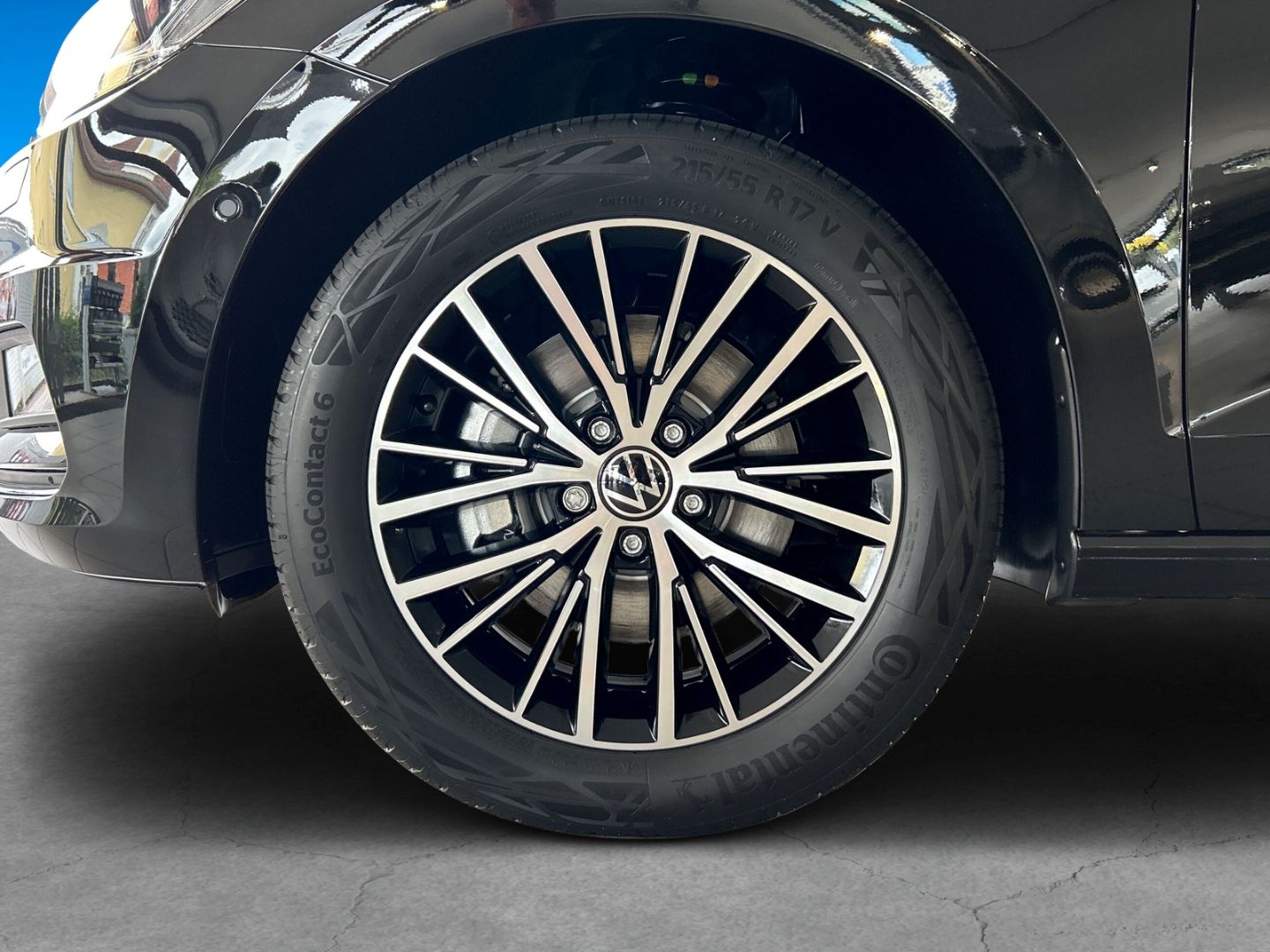 Fahrzeugabbildung Volkswagen Touran GOAL 2,0l TDI DSG AHK IQ.LIGHT 7 SITZER