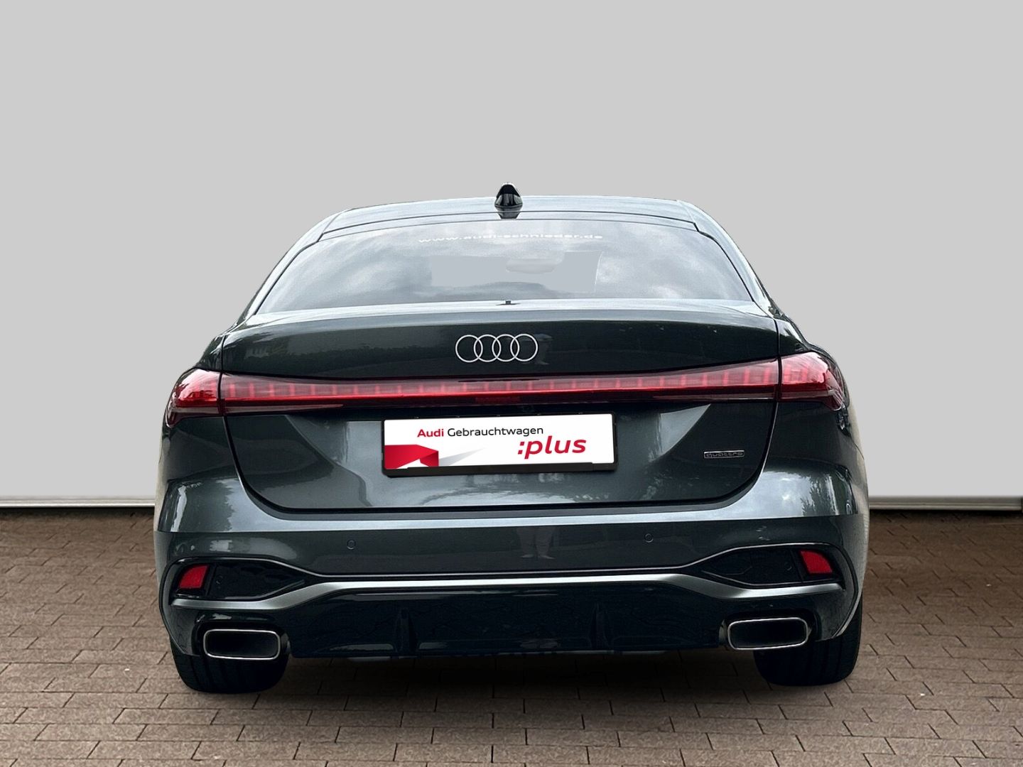 Fahrzeugabbildung Audi A5 E-HYBRID 220 KW LED+TECHPLUS+SLINE+STANDKLIMA