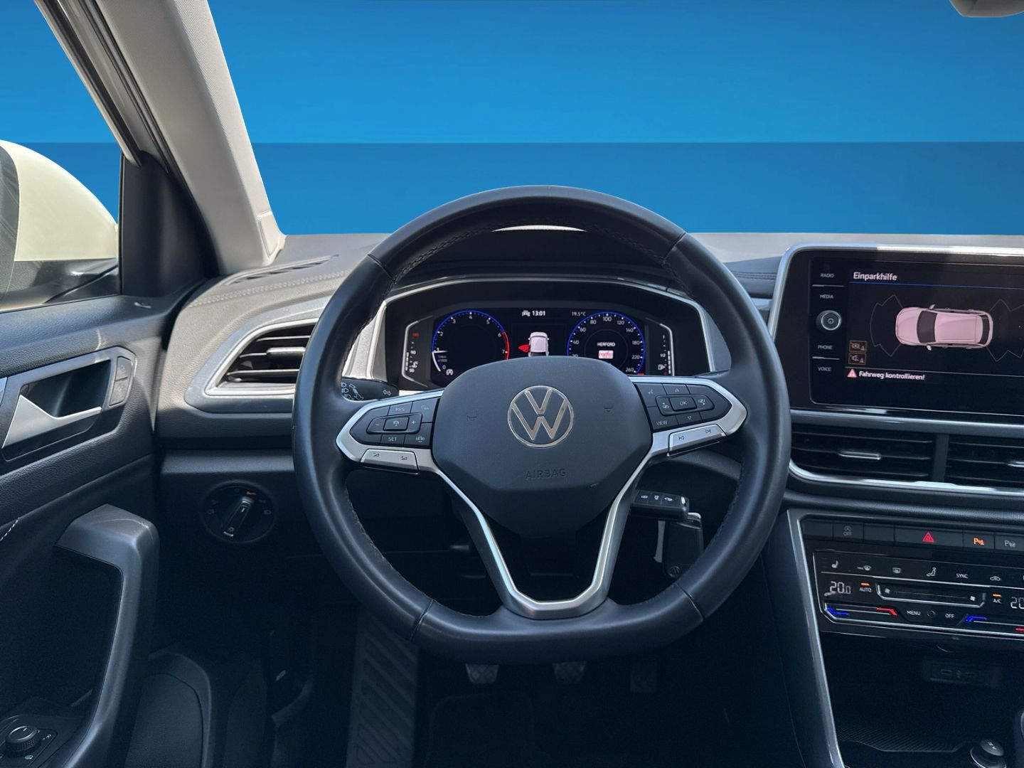 Fahrzeugabbildung Volkswagen T-Roc 1.0 TSI Style Climatronic Light