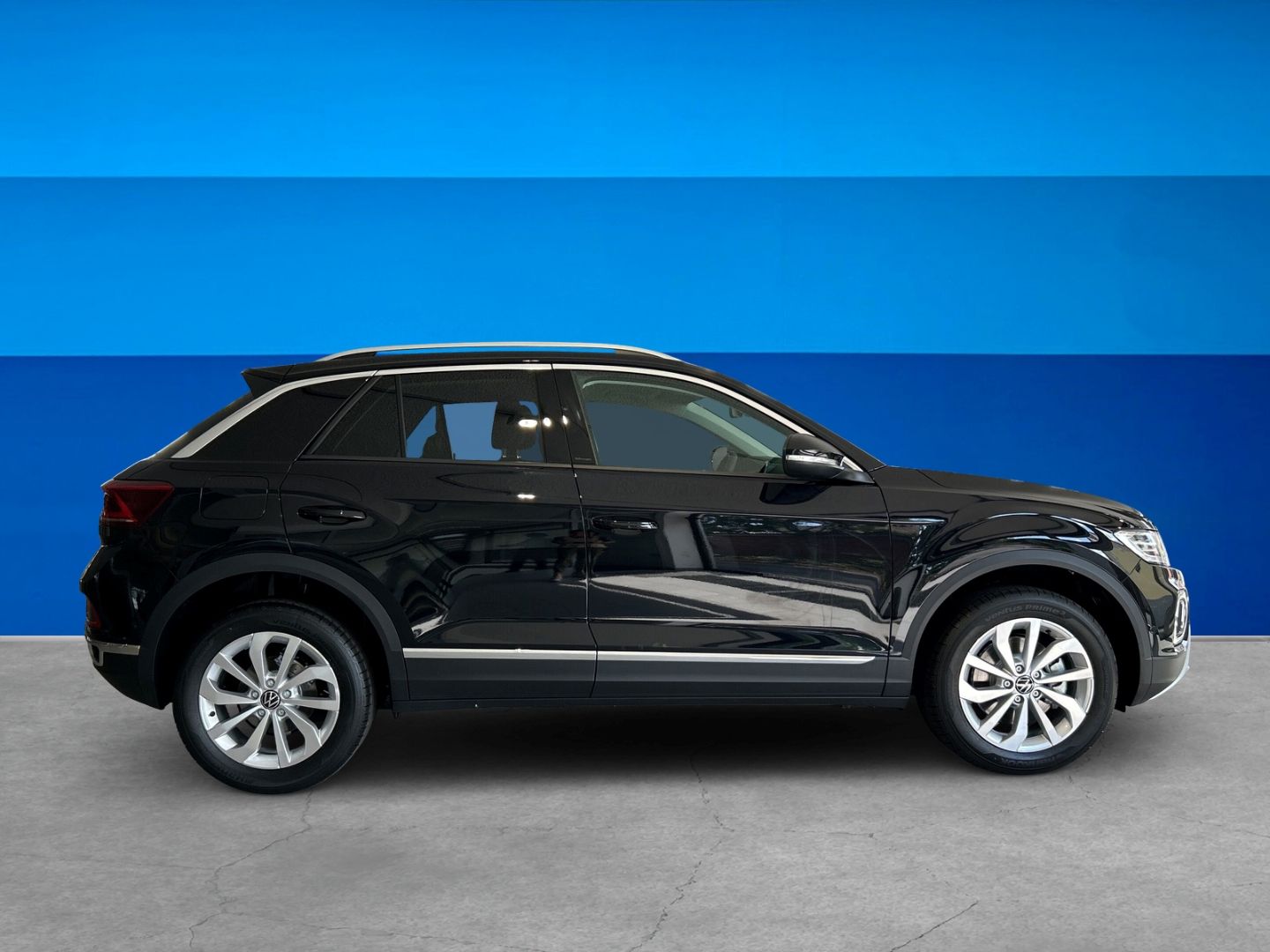 Fahrzeugabbildung Volkswagen T-Roc Style 2.0l TDI DSG IQ.LIGHT AHK REAR VIEW
