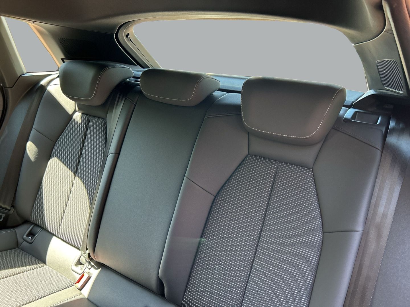 Fahrzeugabbildung Audi A3 Sportback 30 TDI S tronic S Line LED+CARPLAY