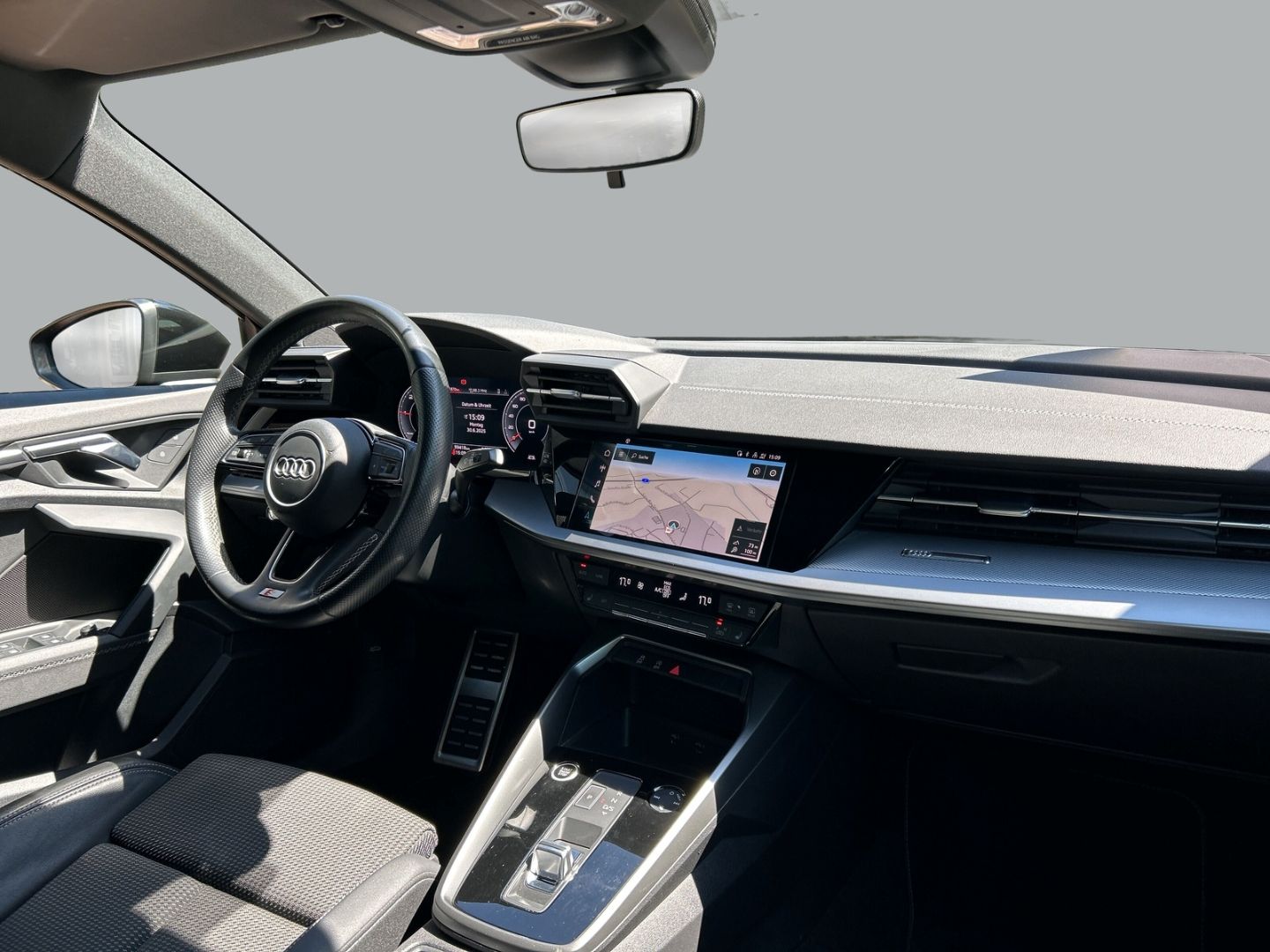 Fahrzeugabbildung Audi A3 Sportback 30 TDI S tronic S Line LED+CARPLAY