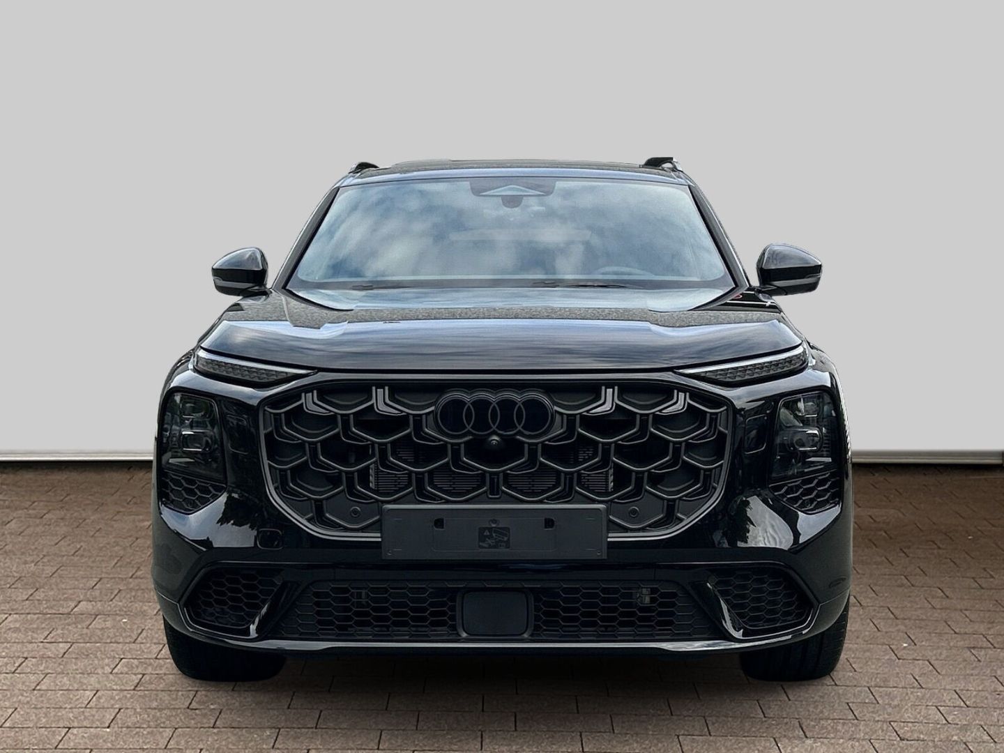 Fahrzeug 6 Fahrzeugabbildung Audi Q7 SUV TDI 220KW+HUD+LUFT+STHZ+AHK-EL+PANO+B&O - mit KI generiert/bearbeitet