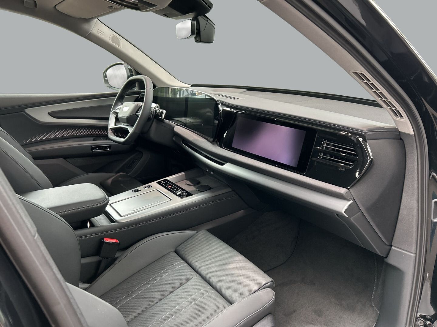 Fahrzeug 18 Fahrzeugabbildung Audi Q7 SUV TDI 220KW+HUD+PANO+STHZ+B&O+LUFT+AHK-LED - mit KI generiert/bearbeitet