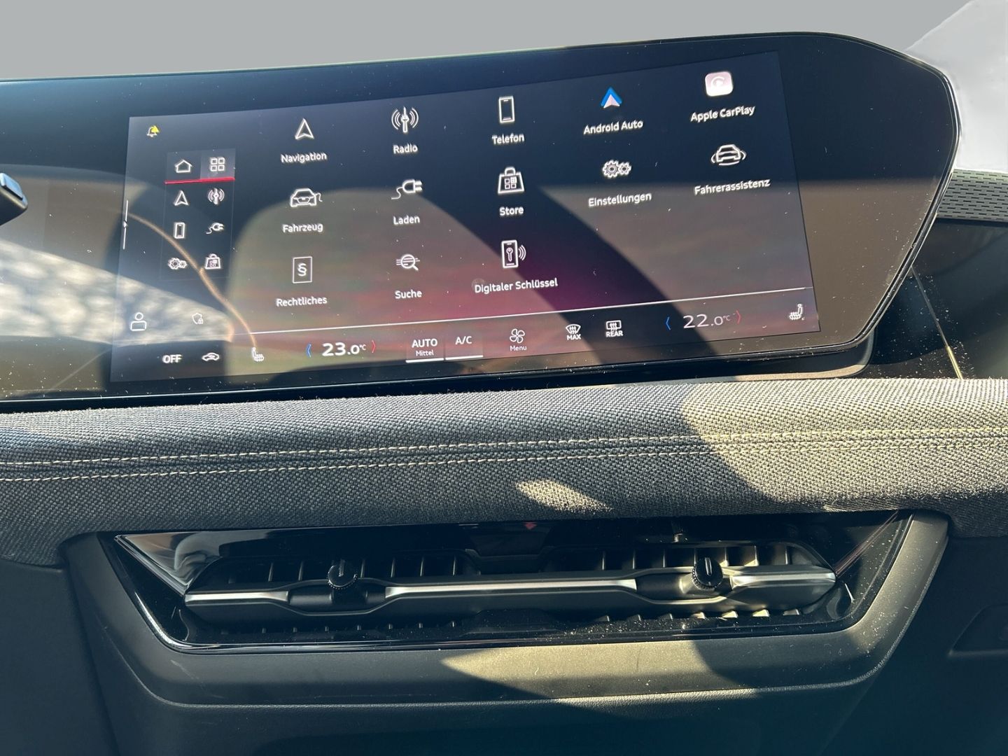 Fahrzeugabbildung Audi A6 e-tron AVANT E-TRON PERF. LED,360°KAMERA,B&O,
