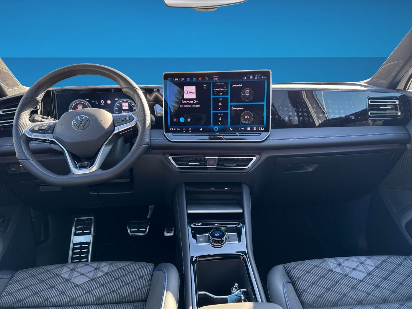 Fahrzeugabbildung Volkswagen Tiguan 2.0 TDI R-Line 4Motion Matrix Black Style