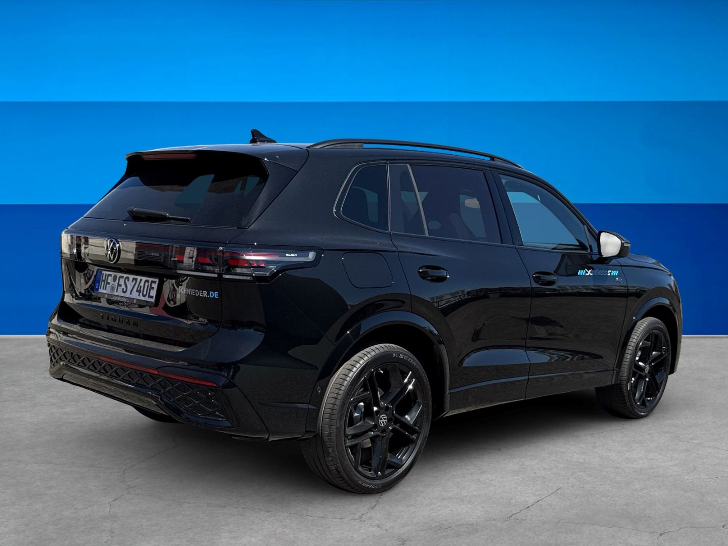 Fahrzeugabbildung Volkswagen Tiguan R-Line 1,5 l eHybrid HD MATRIX IQ.DRIVE B
