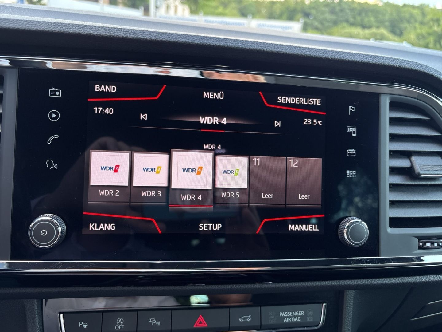 Fahrzeugabbildung SEAT Ateca 2.0 TDI DSG Xcellence NAVI SHZ PDCvo+hi LE