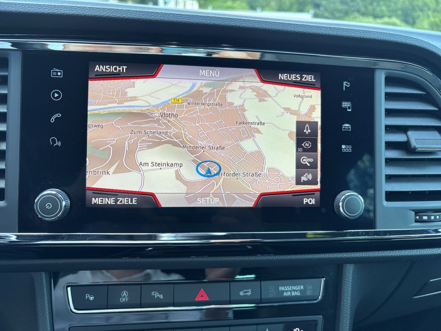 Fahrzeugabbildung SEAT Ateca 2.0 TDI DSG Xcellence NAVI SHZ PDCvo+hi LE