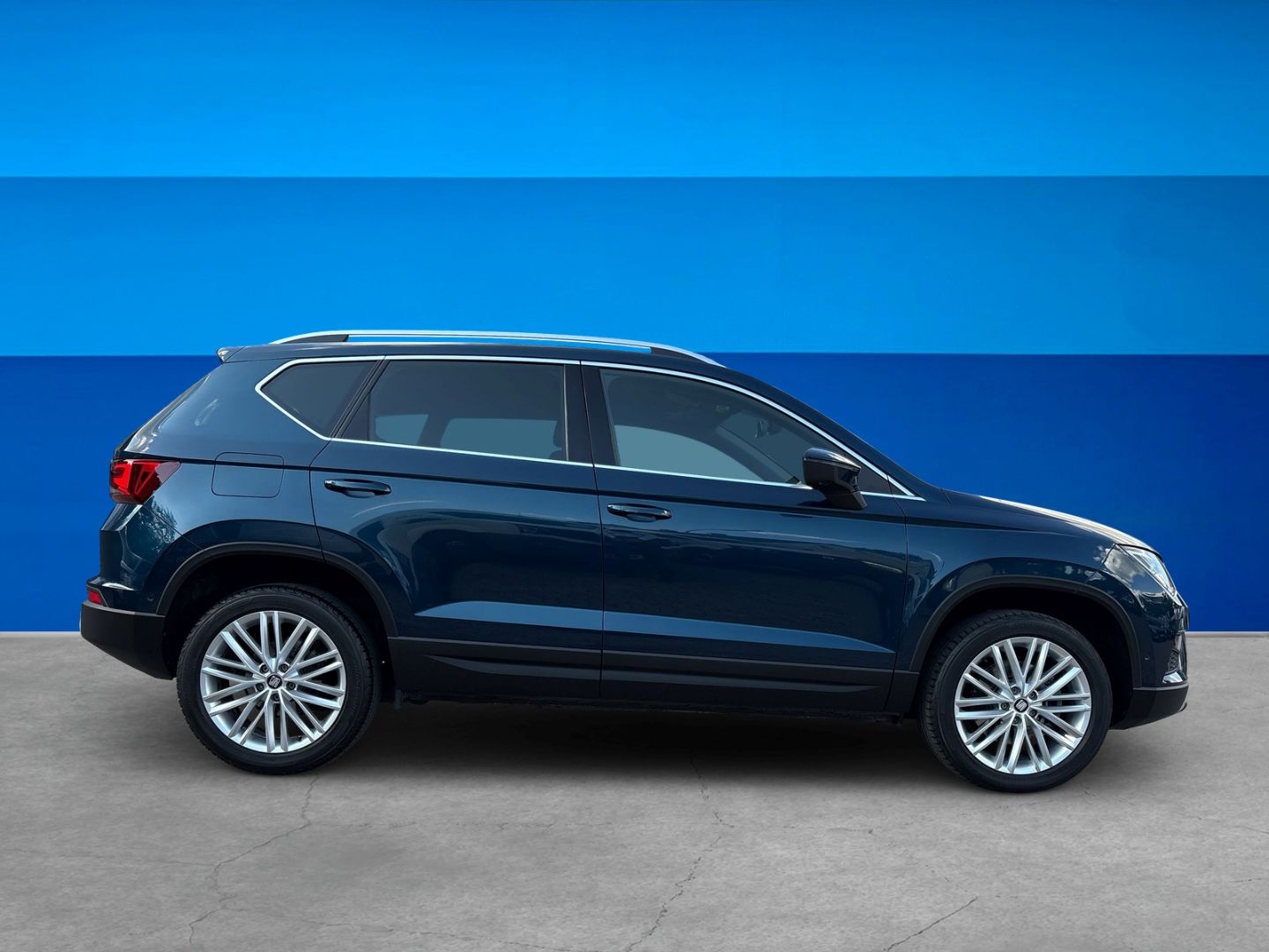 Fahrzeugabbildung SEAT Ateca 2.0 TDI DSG Xcellence NAVI SHZ PDCvo+hi LE