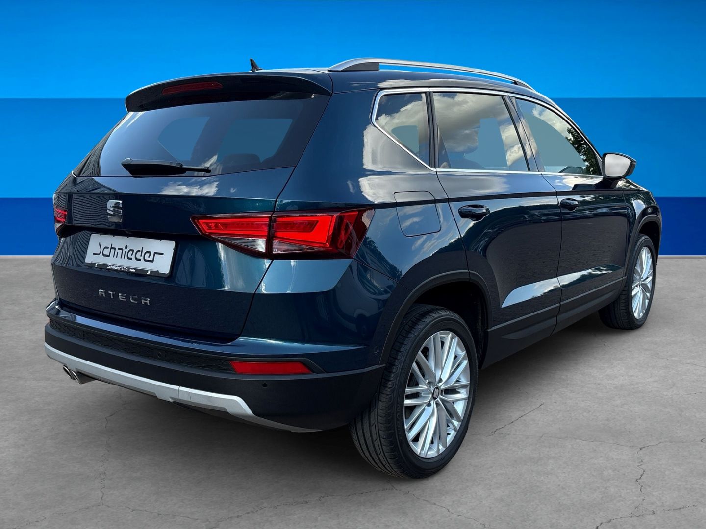 Fahrzeugabbildung SEAT Ateca 2.0 TDI DSG Xcellence NAVI SHZ PDCvo+hi LE