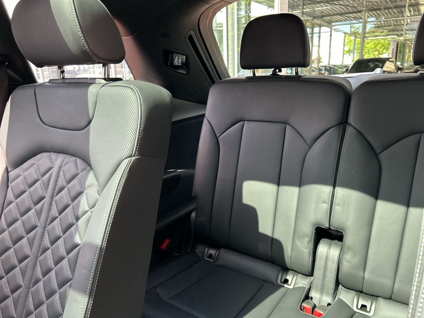 Fahrzeugabbildung Audi Q7 50 TDI quattro S line Leder+ Sportsitze+ Head
