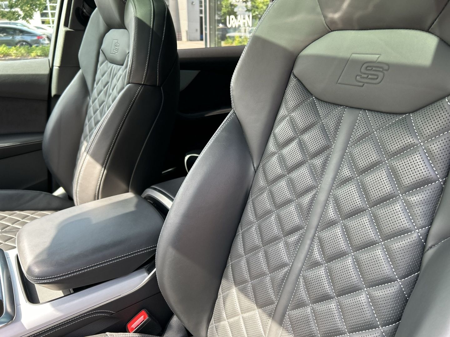 Fahrzeugabbildung Audi Q7 50 TDI quattro S line Leder+ Sportsitze+ Head