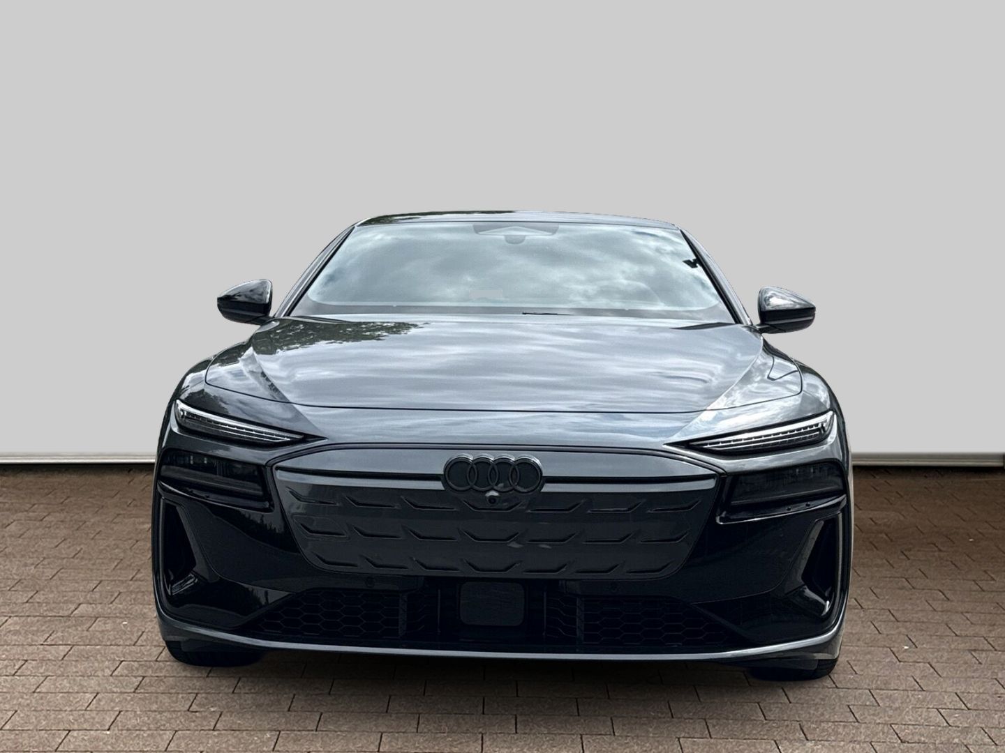 Fahrzeugabbildung Audi A6 Avant e-tron quattro 315 kW TECH PRO+HUD+AHK+