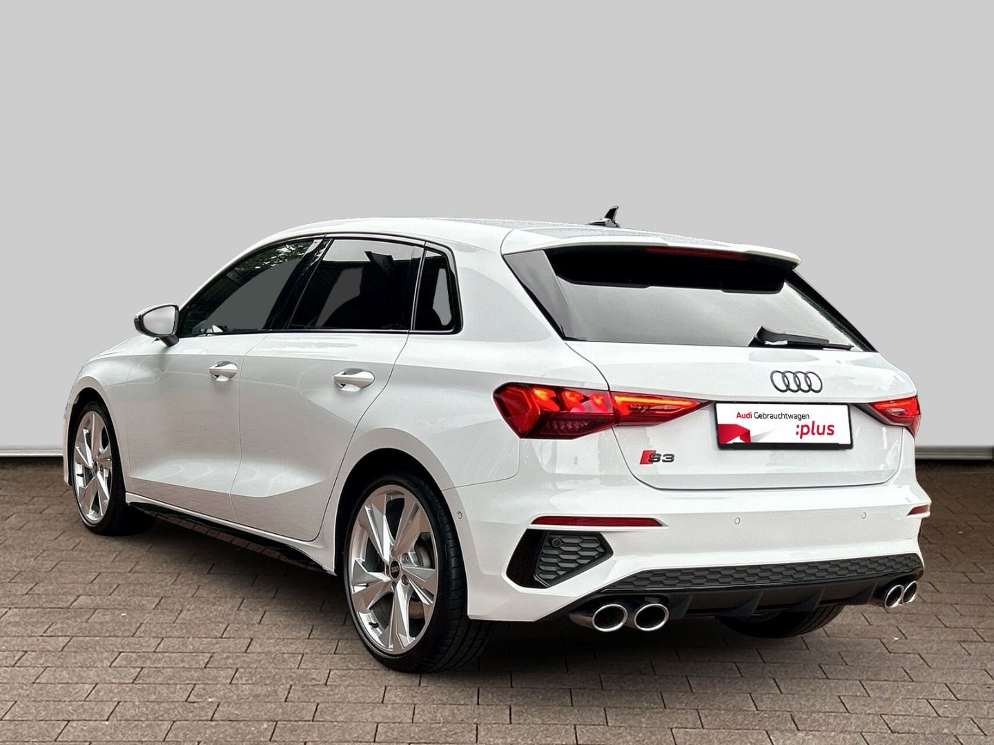 Fahrzeugabbildung Audi S3 Sportback 2.0 TFSI quattro NAVI+LEDER+VIRTUAL