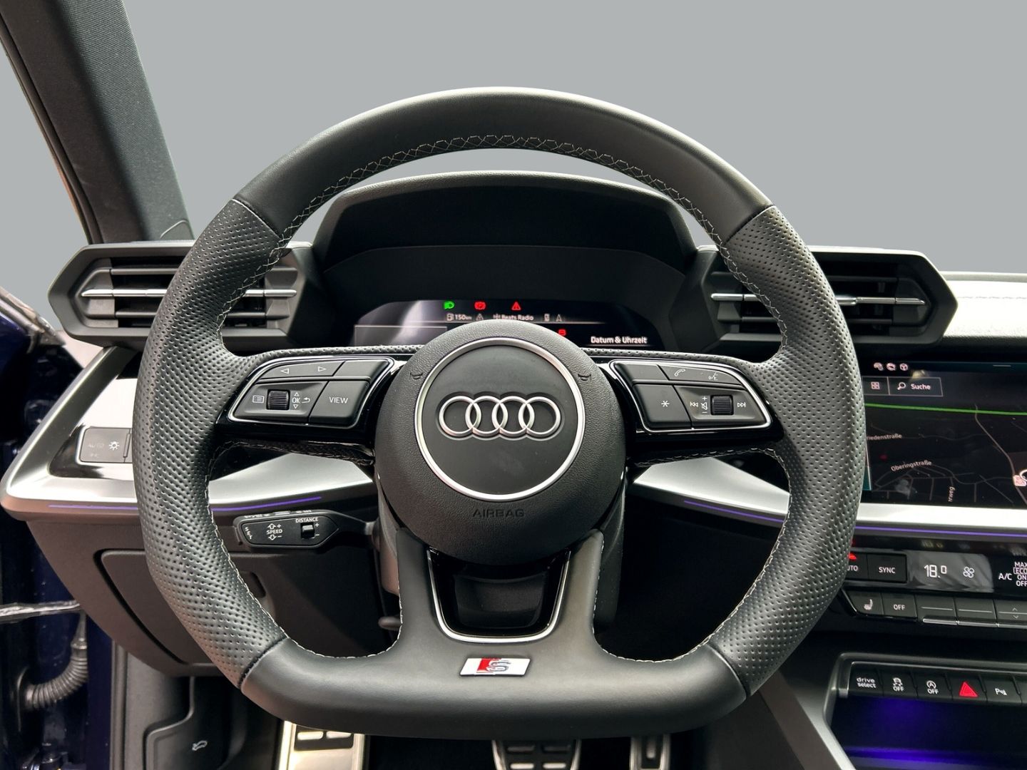 Fahrzeugabbildung Audi S3 Limousine 2.0 TFSI quattro NAVI+LEDER+VIRTUAL