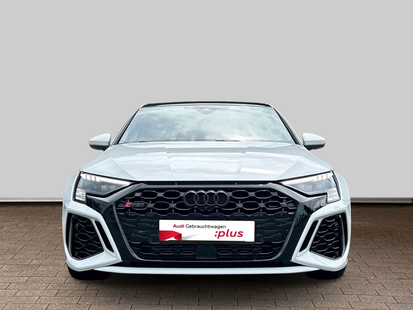 Fahrzeugabbildung Audi RS3 Sportback 2.5 TFSI quattro LED+NAVI+LEDER+VI