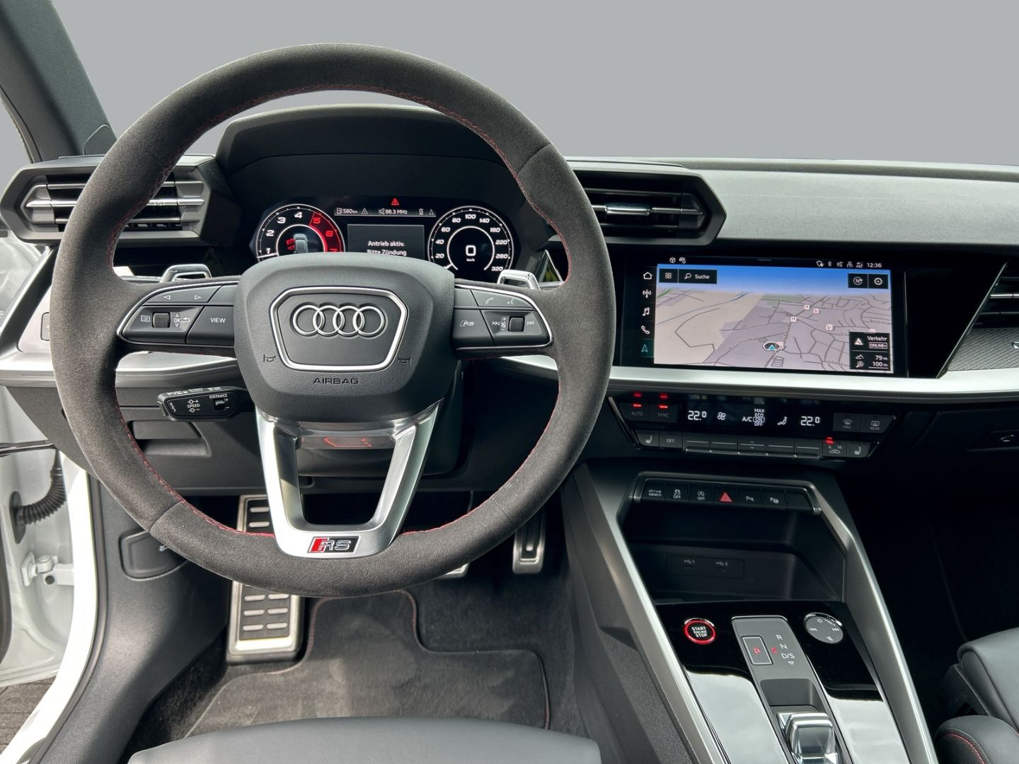 Fahrzeugabbildung Audi RS3 Sportback 2.5 TFSI quattro LED+NAVI+LEDER+VI