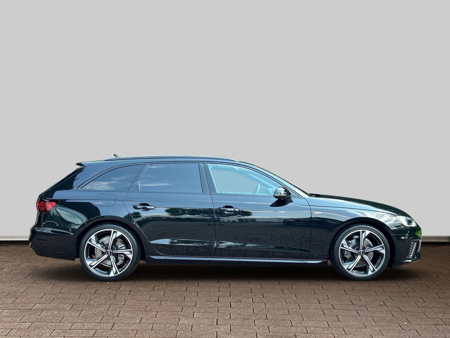 Fahrzeugabbildung Audi A4 Avant 35 TDI S-LINE+NAVI+LEDER+LED+ACC+VIRTUA