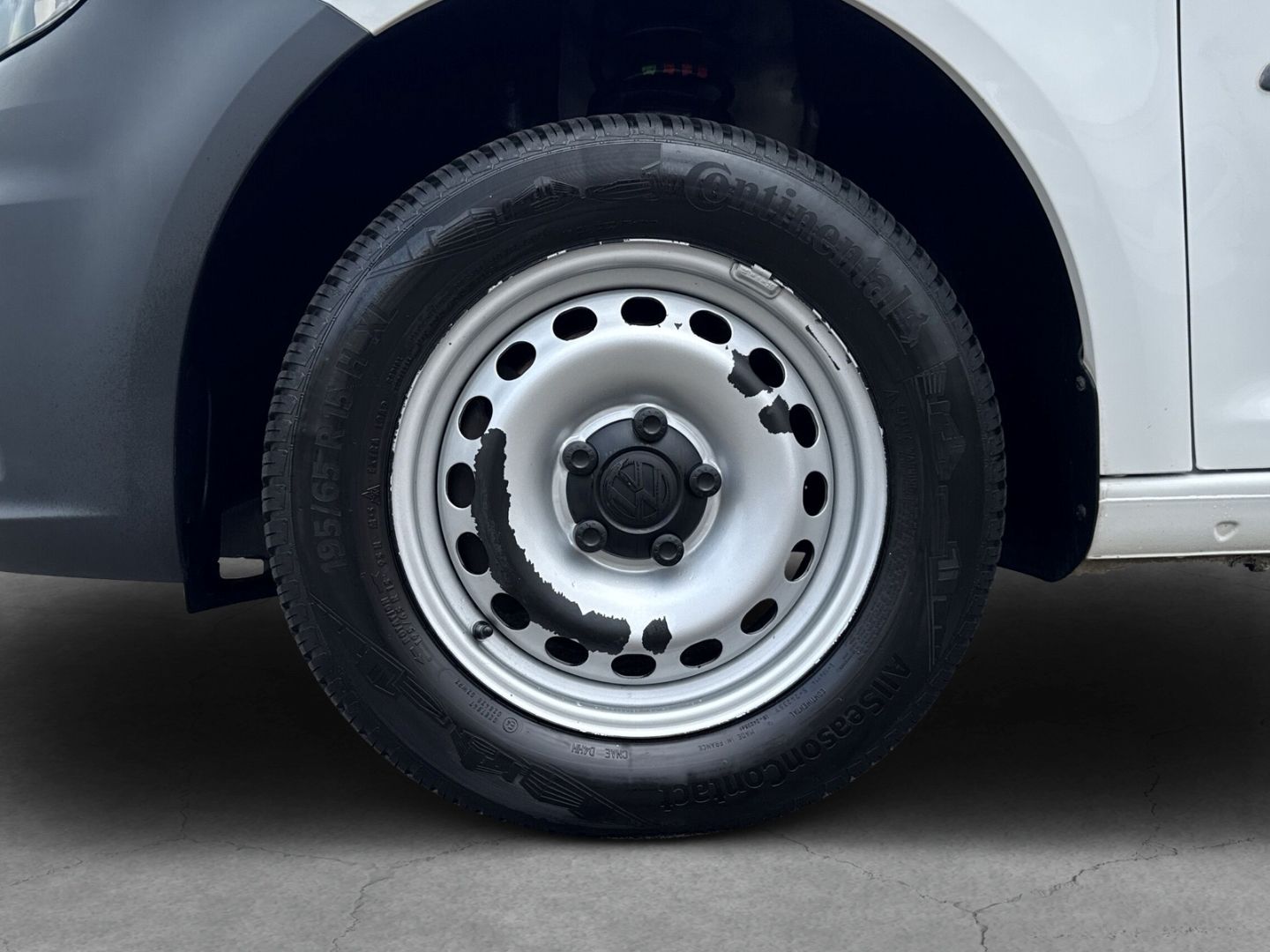 Fahrzeugabbildung Volkswagen Caddy 2.0 TDI Kombi AHK Klima AHK