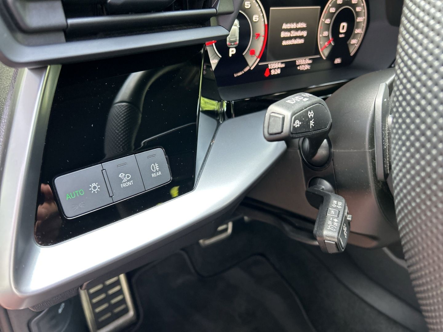 Fahrzeugabbildung Audi A3 Sportback 35 TFSI S-tronic S-LINE+LED+KAMERA+