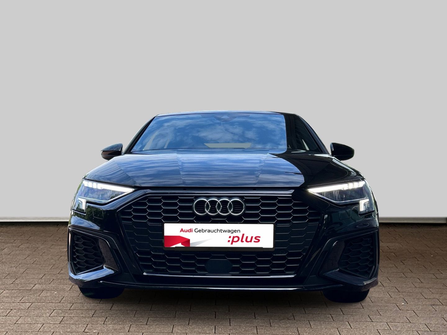 Fahrzeugabbildung Audi A3 Sportback 35 TFSI S-tronic S-LINE+LED+KAMERA+